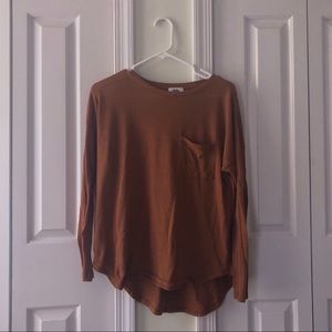 Maple sweater with pocket